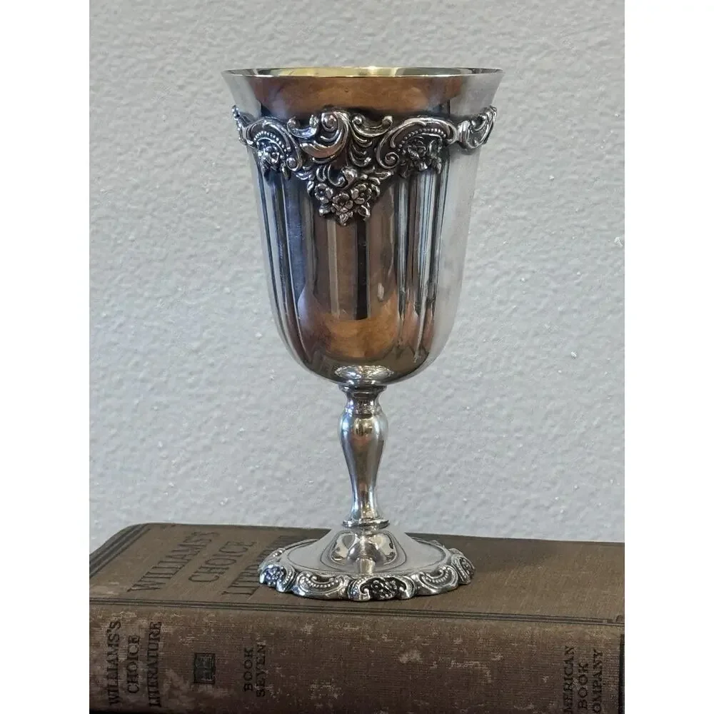 Wallace Baroque Silverplate Water Goblet #237 Gold Wash Interior 6.25”